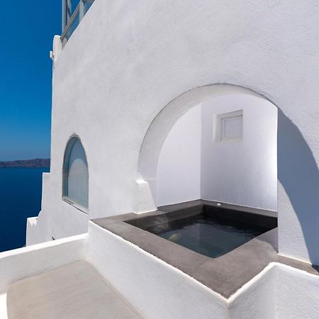 Katris Apartments Fira  Bagian luar foto