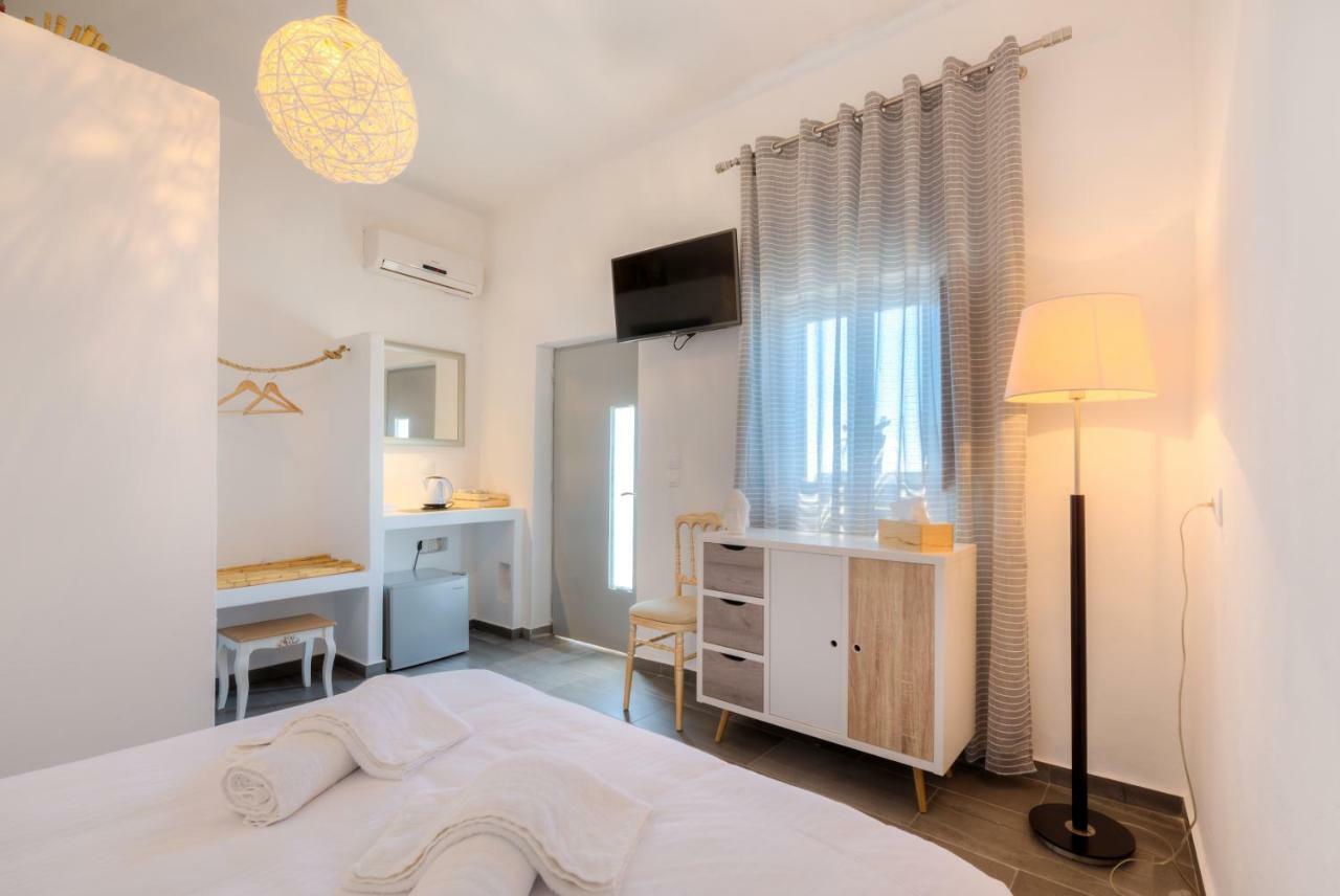 Katris Apartments Fira  Bagian luar foto